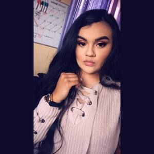 Meet your Posher, April